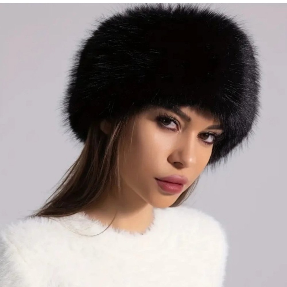 MAGIC faux fur headband NWT